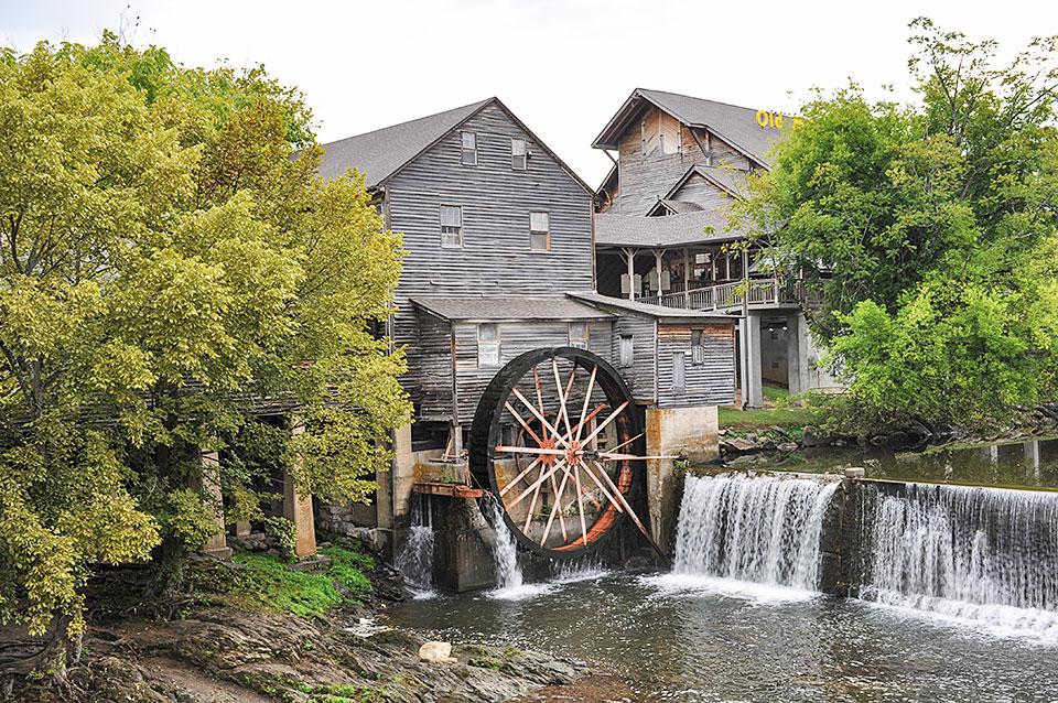 Old Mill Pigeon Forge Tennessee-iconic photo location!