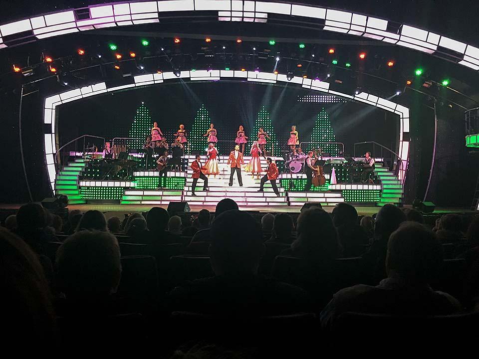 Christmas at the Smoky Mountain Opry variety show